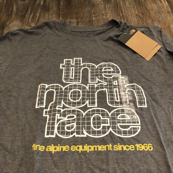 NWT The North Face Logo Graphic Tee Size S in Grey - Picture 2 of 3